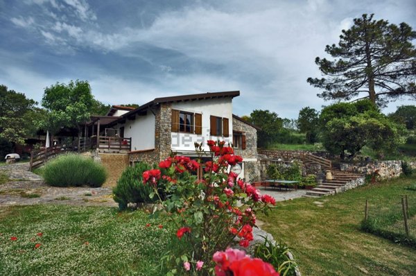 casa indipendente in vendita a Lerici