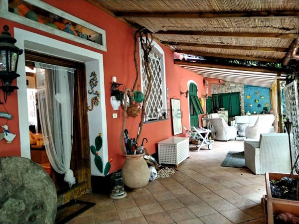 casa indipendente in vendita a Lerici