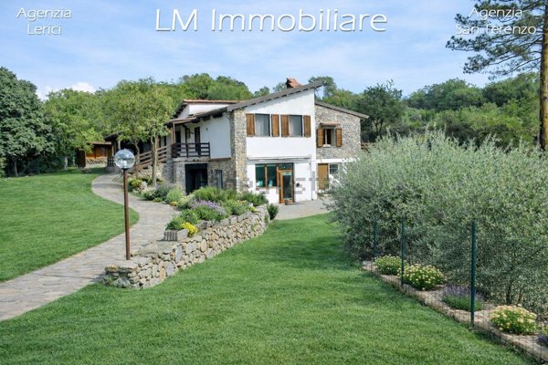 casa indipendente in vendita a Lerici