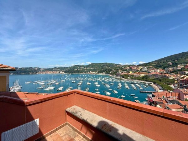 appartamento in vendita a Lerici