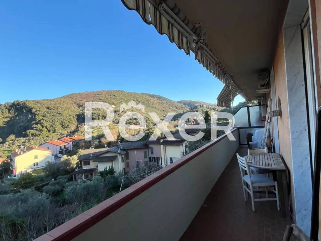 appartamento in vendita a Lerici in zona Pugliola