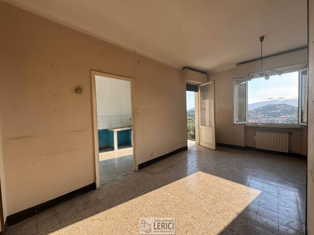 appartamento in vendita a Lerici in zona Pugliola
