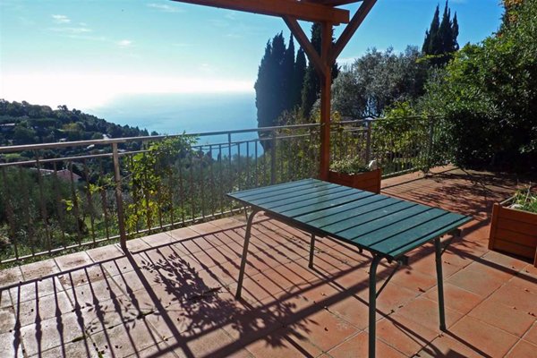 casa indipendente in vendita a Lerici