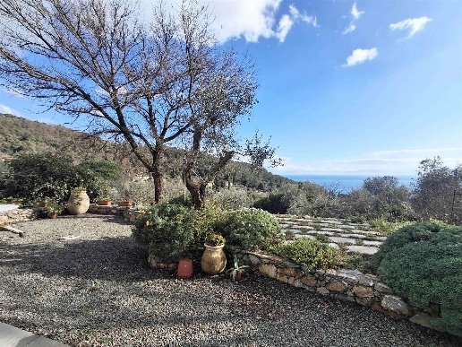 casa indipendente in vendita a Lerici in zona La Serra