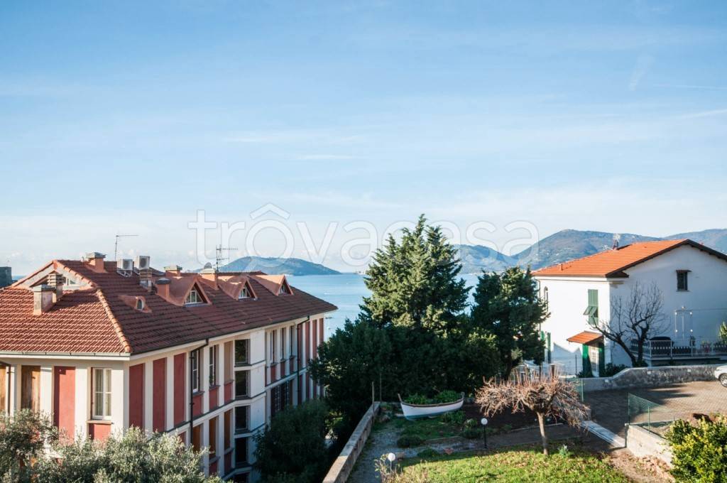 casa indipendente in vendita a Lerici