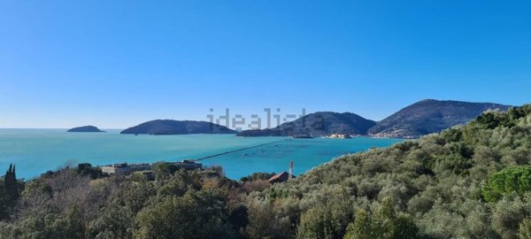 appartamento in vendita a Lerici in zona San Terenzo