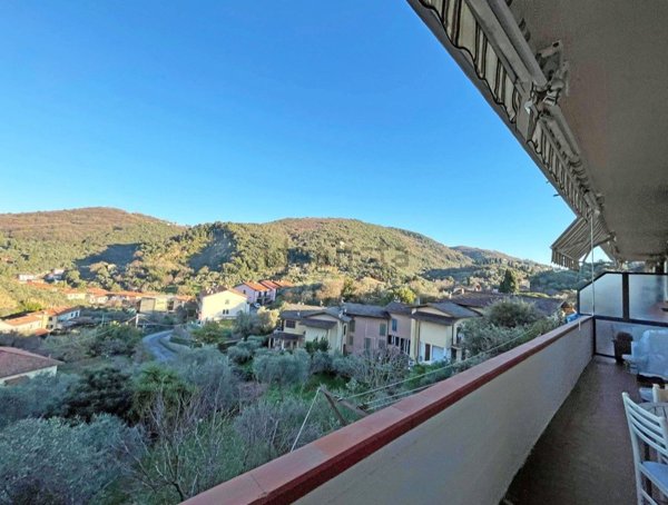 appartamento in vendita a Lerici in zona Pugliola
