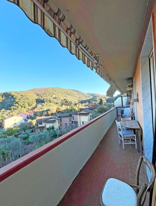 appartamento in vendita a Lerici in zona Pugliola