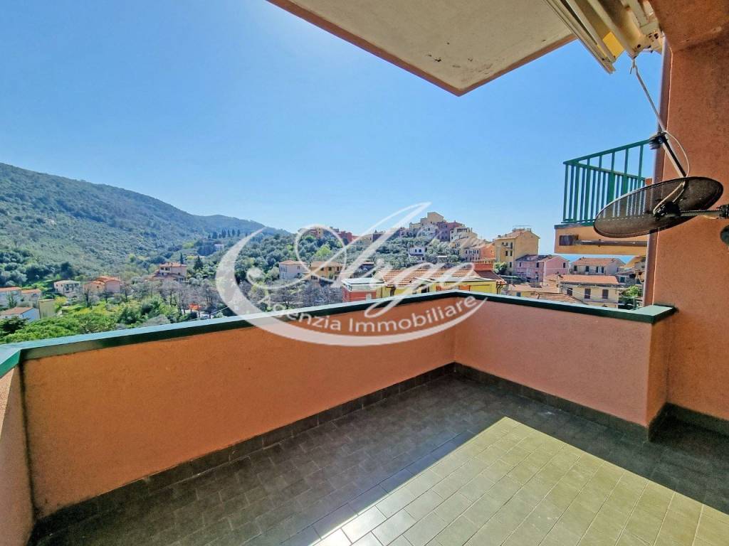 appartamento in vendita a Lerici in zona Pugliola