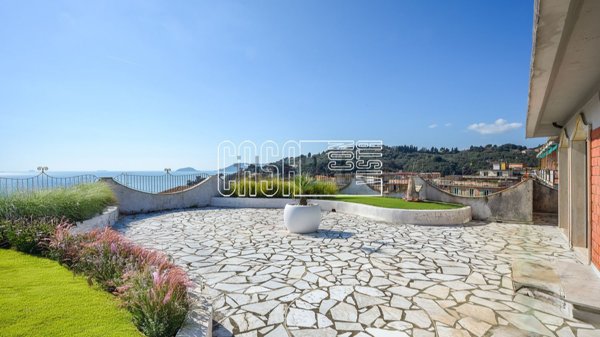 appartamento in vendita a Lerici in zona San Terenzo