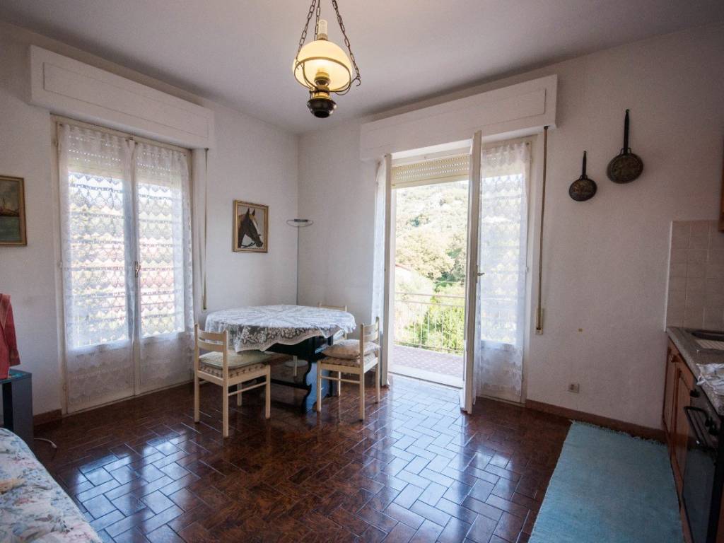 appartamento in vendita a Lerici in zona San Terenzo
