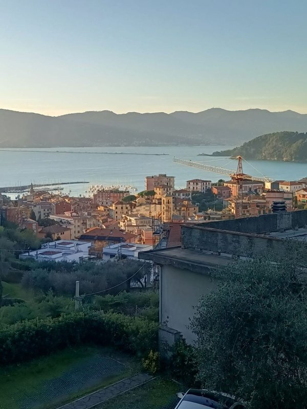 appartamento in vendita a Lerici