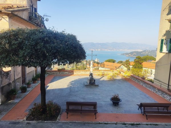 appartamento in vendita a Lerici in zona La Serra