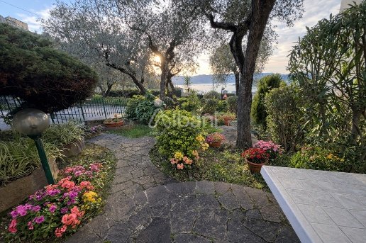 appartamento in vendita a Lerici in zona Muggiano