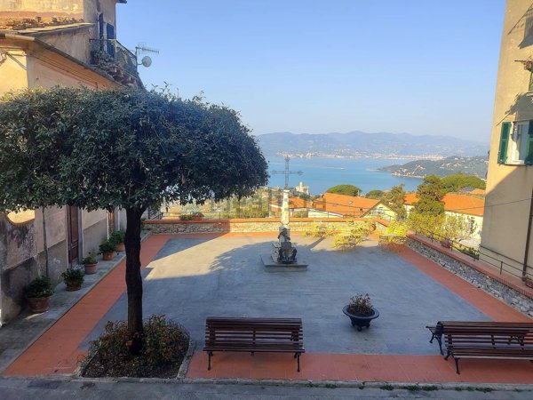 appartamento in vendita a Lerici in zona La Serra