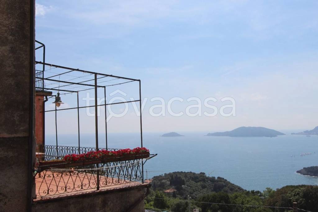 appartamento in vendita a Lerici in zona La Serra