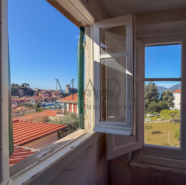 casa indipendente in vendita a Lerici
