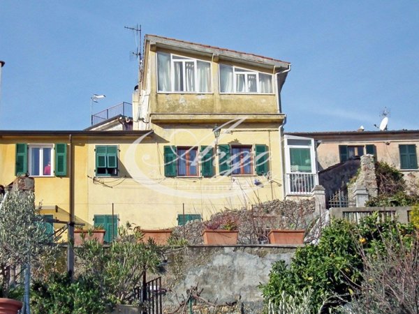 appartamento in vendita a Lerici in zona Pugliola