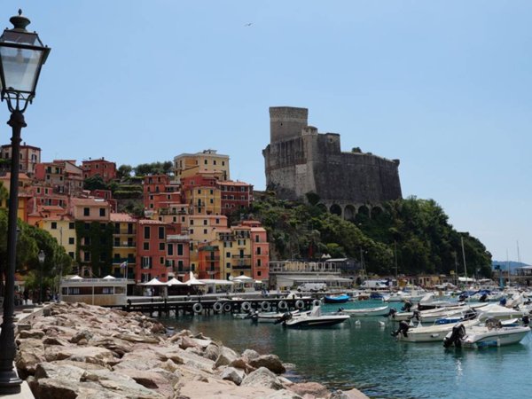 appartamento in vendita a Lerici in zona Pugliola