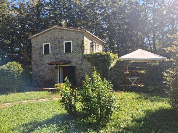 casa indipendente in vendita a Lerici in zona Tellaro