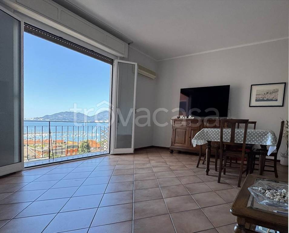 appartamento in vendita a Lerici in zona Muggiano