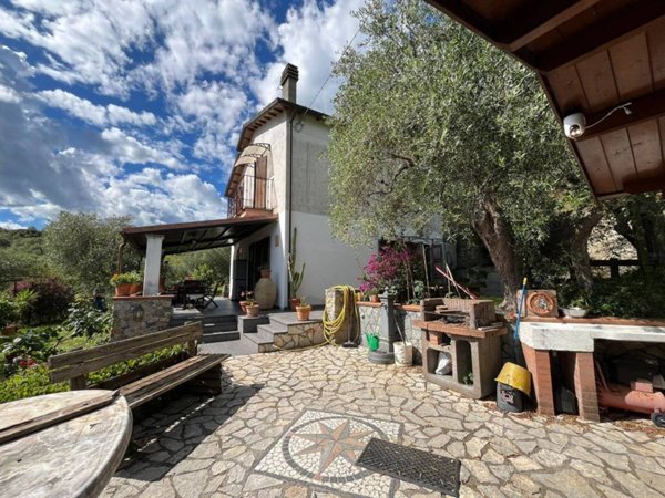 villa in vendita a Lerici