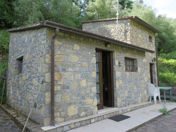 casa indipendente in vendita a Lerici in zona Pugliola