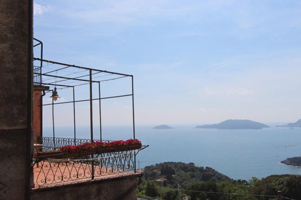 appartamento in vendita a Lerici in zona La Serra
