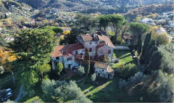 casa indipendente in vendita a Lerici