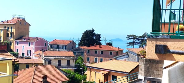 appartamento in vendita a Lerici in zona Pugliola