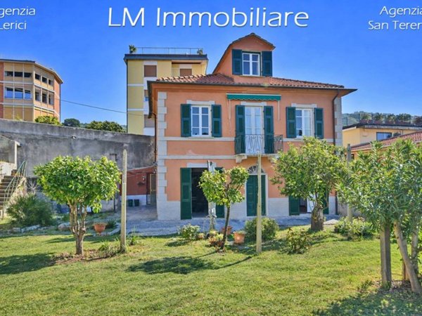 casa indipendente in vendita a Lerici