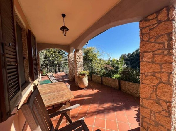 casa indipendente in vendita a Lerici in zona Pugliola