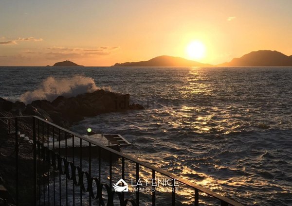 appartamento in vendita a Lerici in zona Tellaro