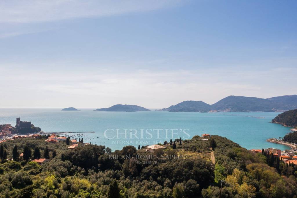 casa indipendente in vendita a Lerici in zona Pugliola