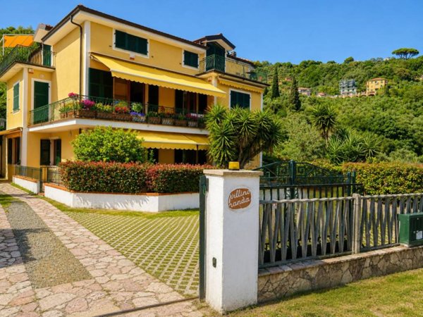 appartamento in vendita a Lerici in zona Pugliola