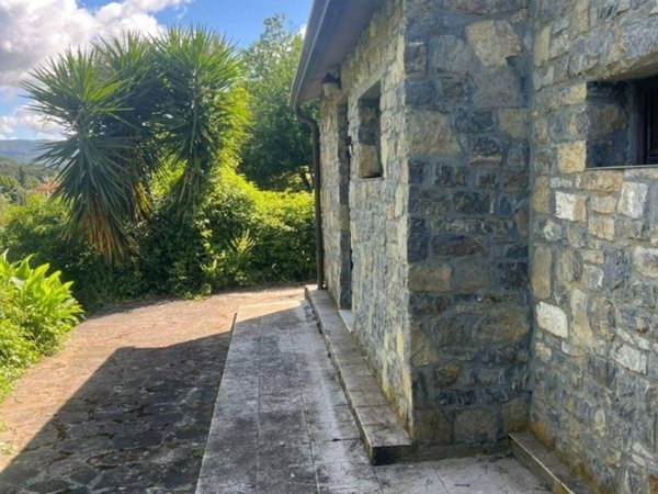 casa indipendente in vendita a Lerici in zona Pugliola