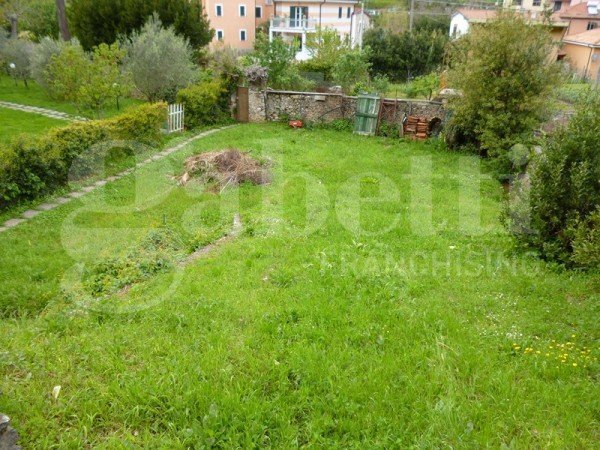 casa indipendente in vendita a Lerici
