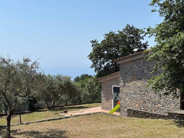 casa indipendente in vendita a Lerici in zona Tellaro
