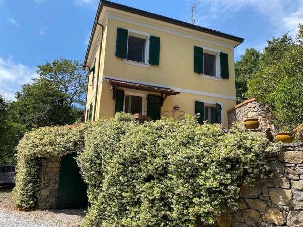 casa indipendente in vendita a Lerici in zona Senato