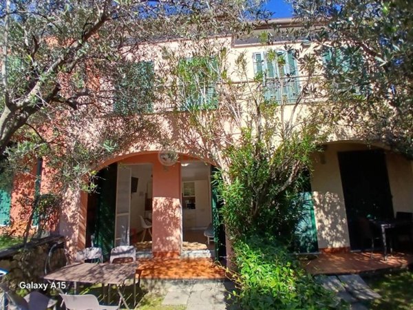 appartamento in vendita a Lerici in zona San Terenzo