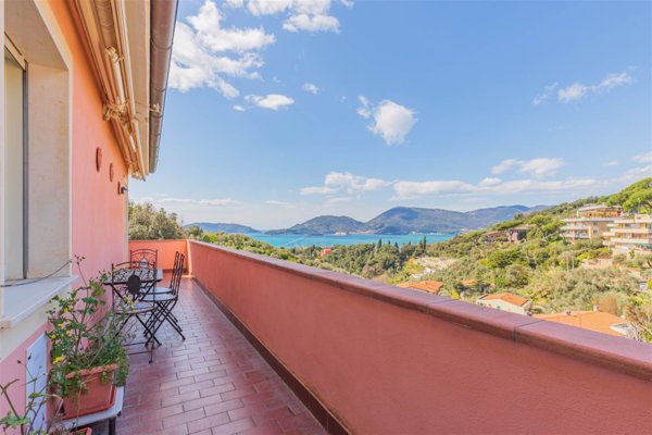 appartamento in vendita a Lerici in zona San Terenzo