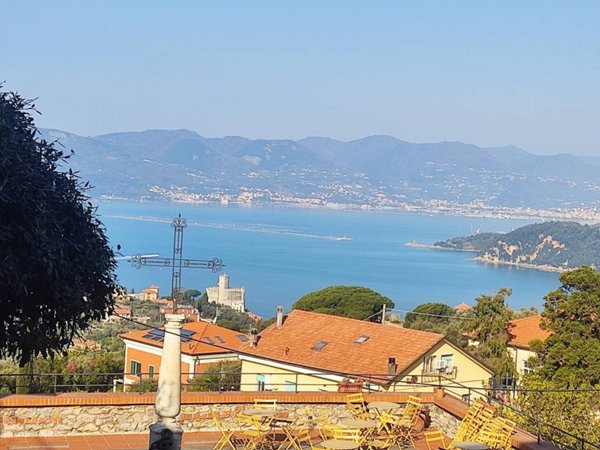 appartamento in vendita a Lerici in zona La Serra