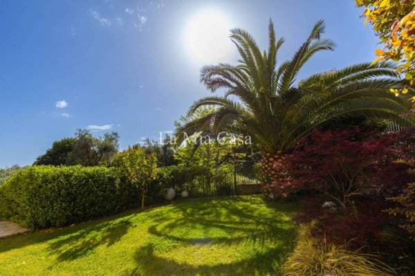 casa indipendente in vendita a Lerici in zona Muggiano