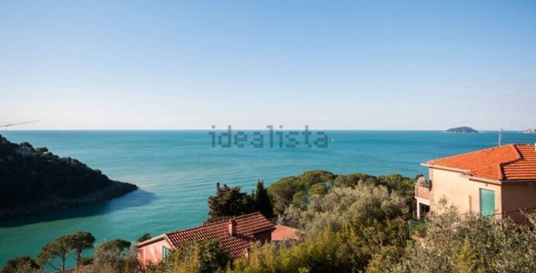 casa indipendente in vendita a Lerici in zona Muggiano