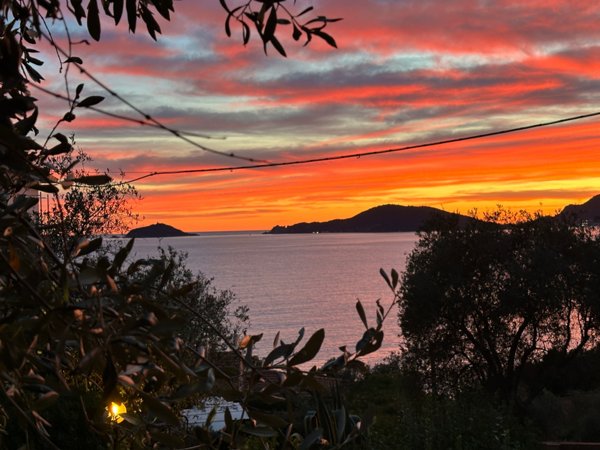 ufficio in vendita a Lerici in zona La Serra