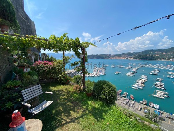 appartamento in vendita a Lerici in zona Muggiano