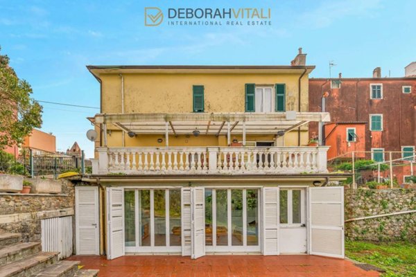 appartamento in vendita a Lerici in zona Pugliola