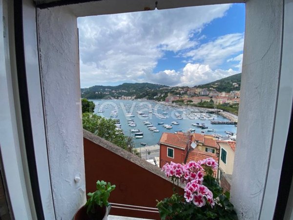 appartamento in vendita a Lerici in zona Muggiano