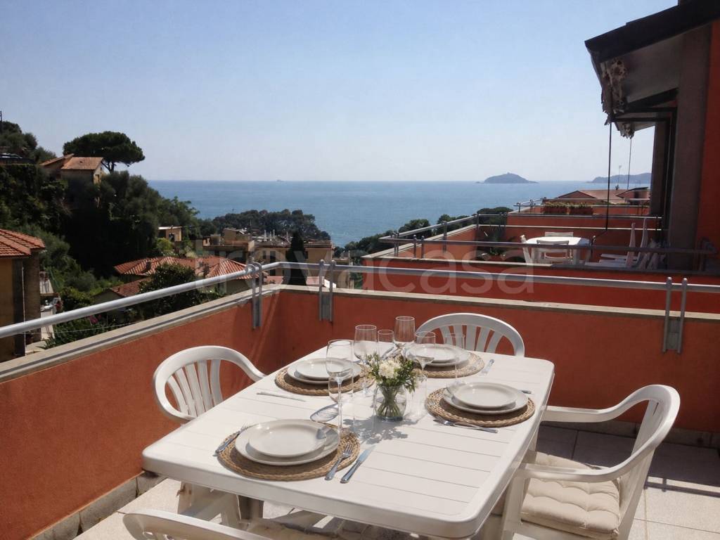 appartamento in vendita a Lerici