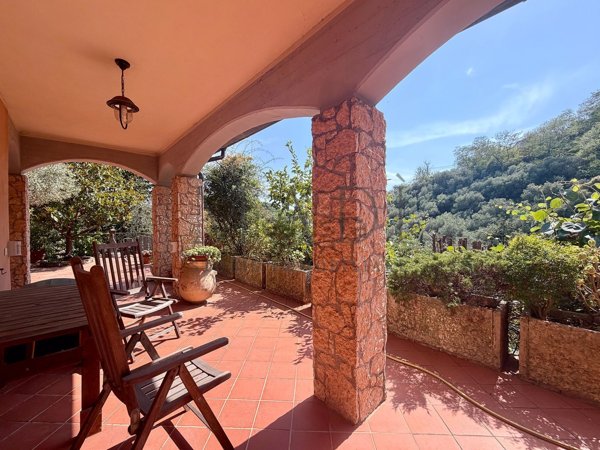 casa indipendente in vendita a Lerici